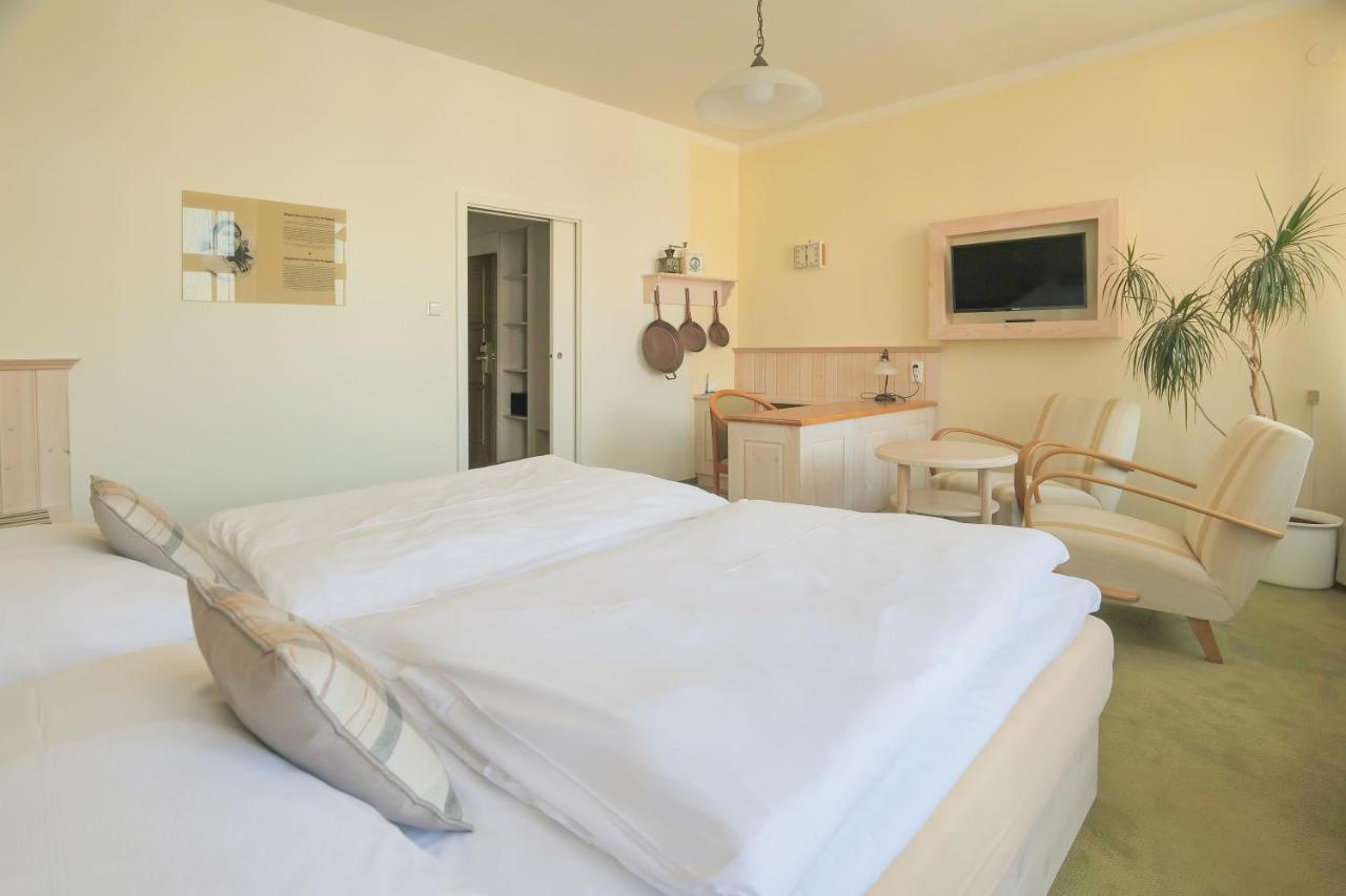 Hotel Zlata Hvezda Litomyšl المظهر الخارجي الصورة