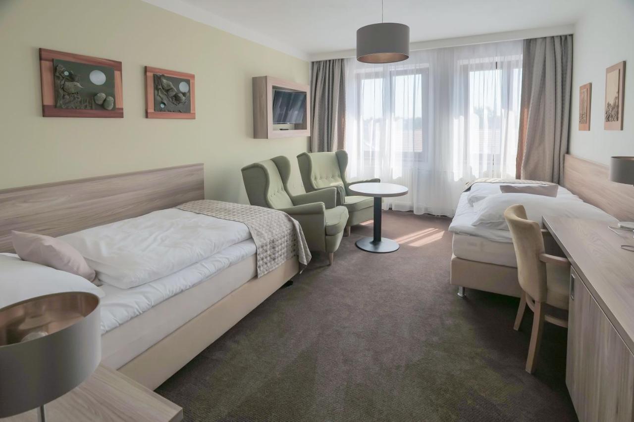 Hotel Zlata Hvezda Litomyšl المظهر الخارجي الصورة