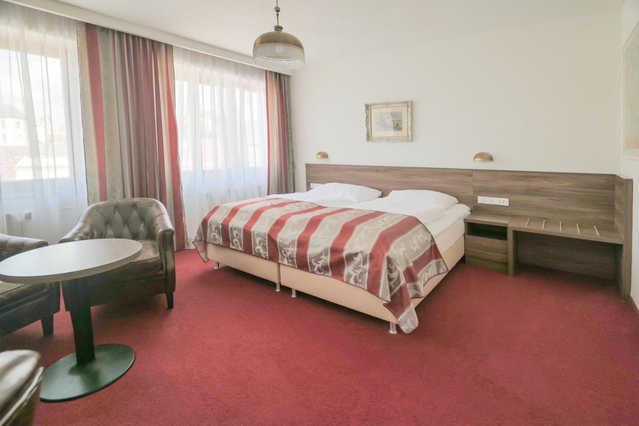 Hotel Zlata Hvezda Litomyšl المظهر الخارجي الصورة