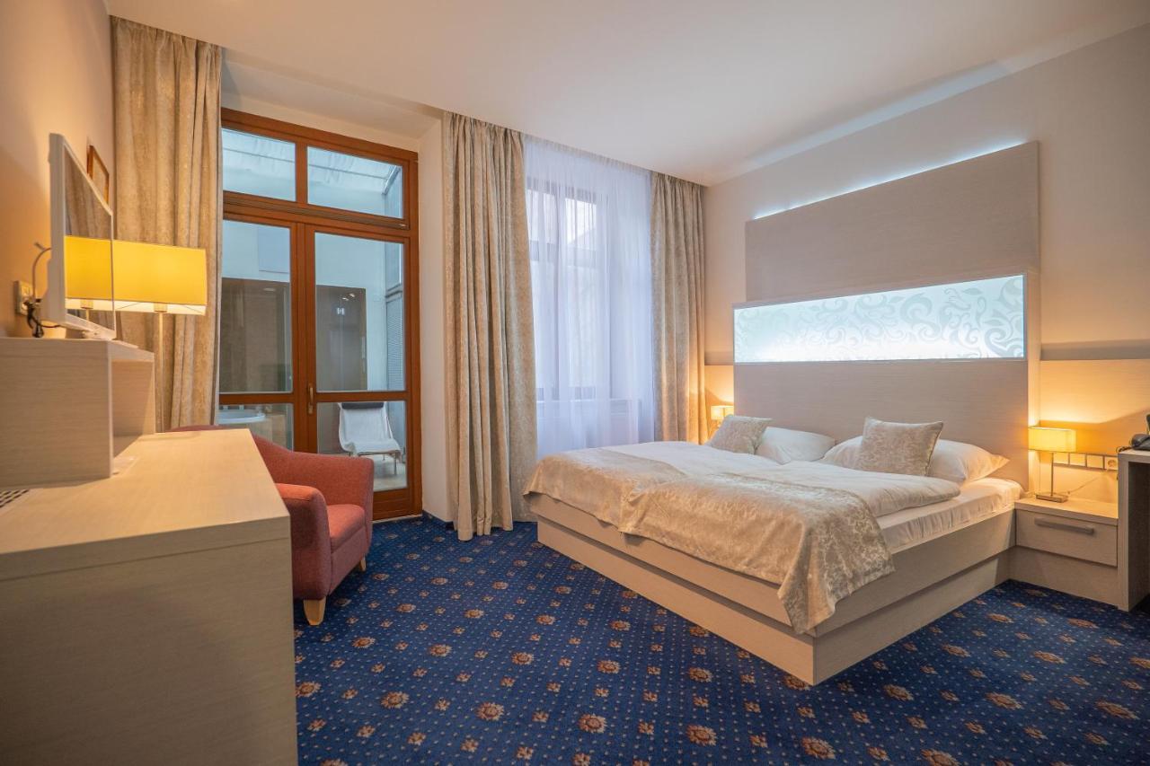 Hotel Zlata Hvezda Litomyšl المظهر الخارجي الصورة