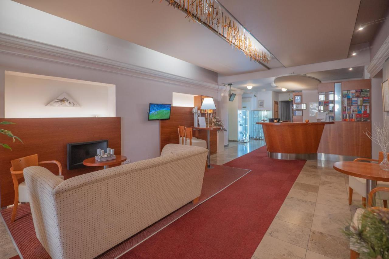 Hotel Zlata Hvezda Litomyšl المظهر الخارجي الصورة