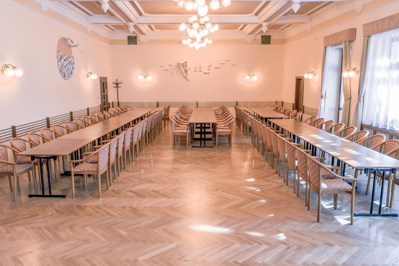 Hotel Zlata Hvezda Litomyšl المظهر الخارجي الصورة