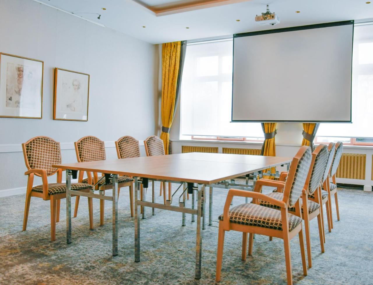 Hotel Zlata Hvezda Litomyšl المظهر الخارجي الصورة